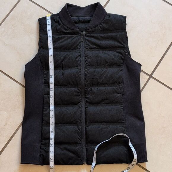 Lululemon Down & Around Vest Black 800-fill Goose Down Size 8 - Picture 9 of 13